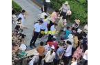 包粽子大妈连盆都端走了还围堵物业要鸡蛋p